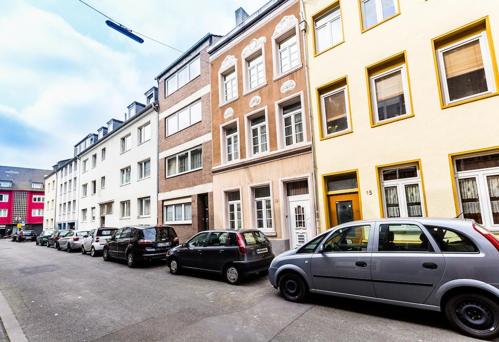 Ferienwohnung Koeln-Altstadt-Nord Ruang foto
