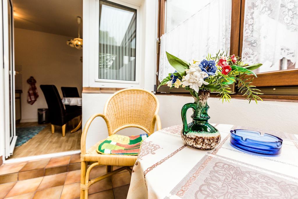 Ferienwohnung Koeln-Altstadt-Nord Ruang foto