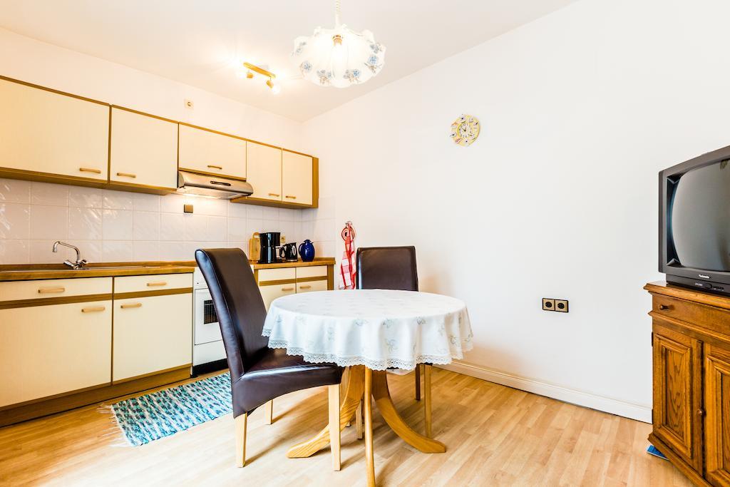 Ferienwohnung Koeln-Altstadt-Nord Ruang foto