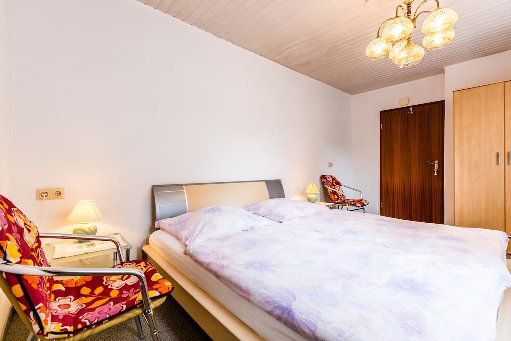 Ferienwohnung Koeln-Altstadt-Nord Bagian luar foto