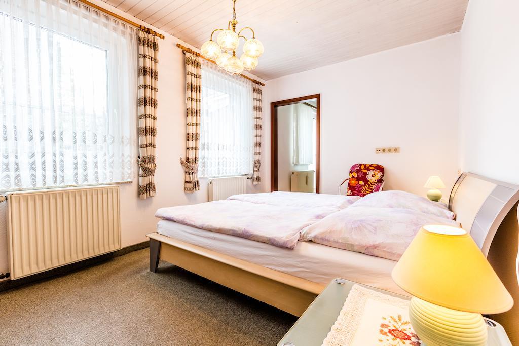 Ferienwohnung Koeln-Altstadt-Nord Ruang foto