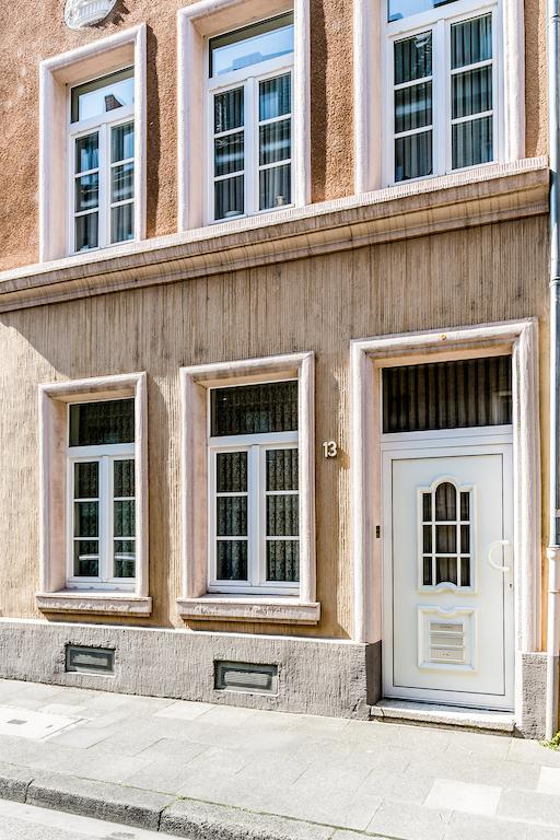 Ferienwohnung Koeln-Altstadt-Nord Ruang foto
